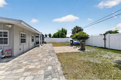 2815 Southern Parkway W, Bradenton, FL 34205 - Photo 17