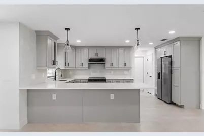 5112 Jeannine Court, Orlando, FL 32807 - Photo 11