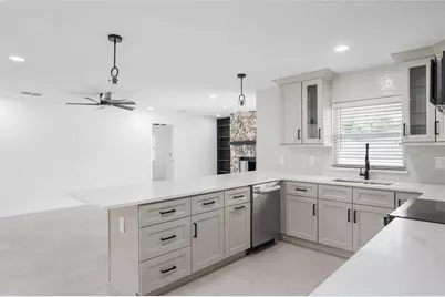 5112 Jeannine Court, Orlando, FL 32807 - Photo 13