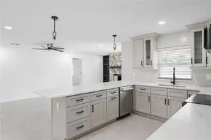5112 Jeannine Ct, Orlando, FL 32807 - Photo 13