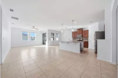 504 Affirmed Way, Davenport, FL 33837 - Photo 5