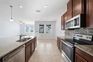 504 Affirmed Wy, Davenport, FL 33837 - Photo 7