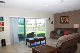 411 Blue Lake Cir, Kissimmee, FL 34758 - Photo 5