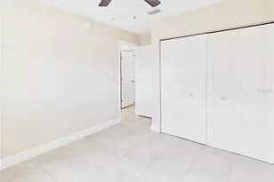 2800 E 113th Ave, Tampa, FL 33612 - Photo 17