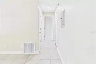 2800 E 113th Ave, Tampa, FL 33612 - Photo 11