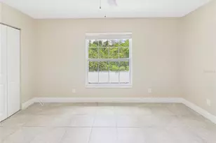 2800 E 113th Ave, Tampa, FL 33612 - Photo 13