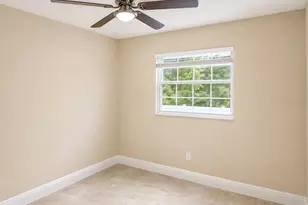 2800 E 113th Ave, Tampa, FL 33612 - Photo 13