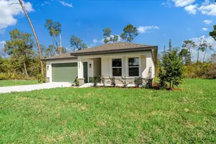 6241 Freeport Dr, Spring Hill, FL 34608 - Photo 9