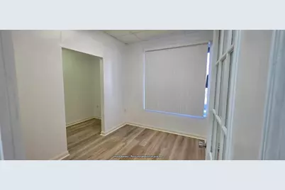 7810 Kingspointe Parkway #4, Orlando, FL 32819 - Photo 17
