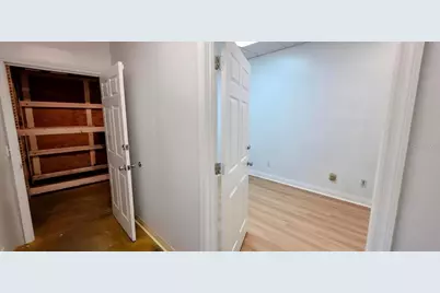 7810 Kingspointe Parkway #4, Orlando, FL 32819 - Photo 23