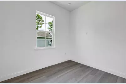 1306 East Parkway, Deland, FL 32724 - Photo 17