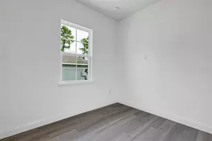 1306 East Pkwy, Deland, FL 32724 - Photo 17