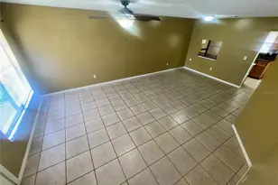 1605 Shady Ridge Ct, Orlando, FL 32807 - Photo 3