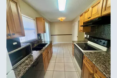 1605 Shady Ridge Court, Orlando, FL 32807 - Photo 9