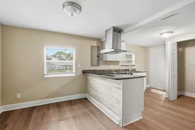4229 Lenox Boulevard, Orlando, FL 32811 - Photo 9