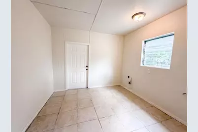 7117 N 50th Street, Tampa, FL 33617 - Photo 13