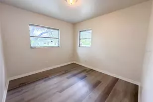 7117 N 50th St, Tampa, FL 33617 - Photo 5