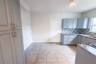 7117 N 50th St, Tampa, FL 33617 - Photo 15