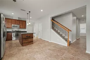 23046 Wood Violet Ct, Land O Lakes, FL 34639 - Photo 9