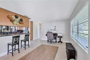8532 Kumquat Ave, Seminole, FL 33777 - Photo 11