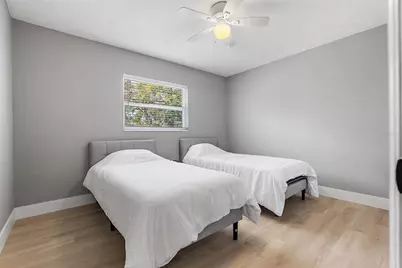 3926 Helena Street NE, Saint Petersburg, FL 33703 - Photo 23