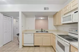 522 Villa Del Sol Cir, Orlando, FL 32824 - Photo 5
