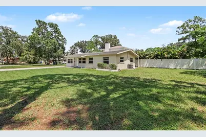 5585 Atlantic Avenue N, Saint Petersburg, FL 33703 - Photo 21