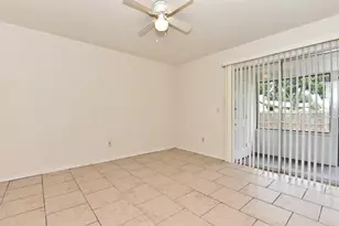 2809 Waxy Willow Ln, Orlando, FL 32808 - Photo 7
