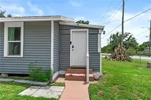 204 Pine Ave, Polk City, FL 33868 - Photo 9
