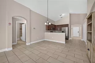124 Lancaster Dr, Davenport, FL 33897 - Photo 7