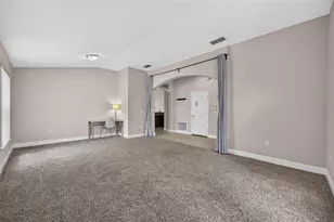 124 Lancaster Dr, Davenport, FL 33897 - Photo 9