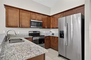 124 Lancaster Dr, Davenport, FL 33897 - Photo 11