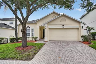 124 Lancaster Dr, Davenport, FL 33897 - Photo 1