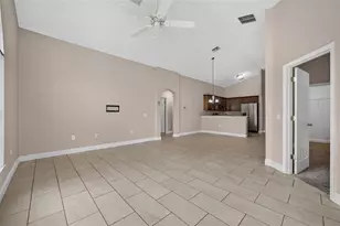 124 Lancaster Dr, Davenport, FL 33897 - Photo 3