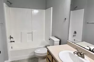 5475 Vineland Rd, Orlando, FL 32811 - Photo 11