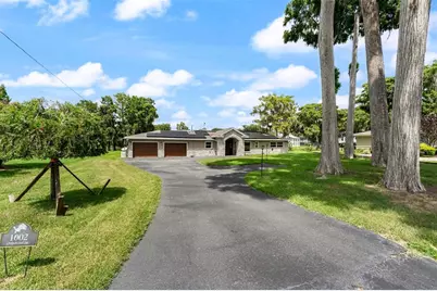 1002 Loves Point Drive, Leesburg, FL 34748 - Photo 5