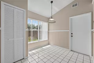 13617 Emeraldview Dr, Orlando, FL 32828 - Photo 9