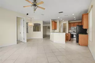 1711 Windward Oaks Ct, Kissimmee, FL 34746 - Photo 9