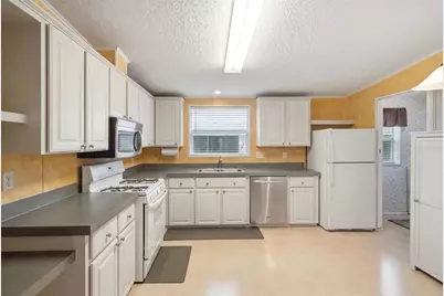 6229 Knotty Pine Drive SE, Winter Haven, FL 33884 - Photo 11