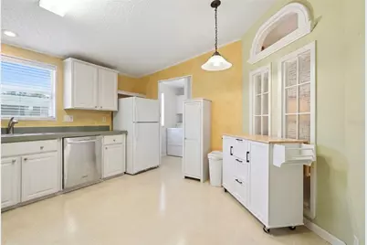 6229 Knotty Pine Drive SE, Winter Haven, FL 33884 - Photo 15