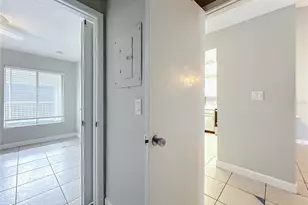 4370 White Pine Ave, Orlando, FL 32811 - Photo 11