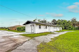 38910 Merrell Ave, Umatilla, FL 32784 - Photo 21