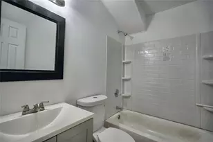 5625 Bryson Dr, Orlando, FL 32818 - Photo 13