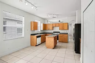 14523 Kristenright Ln, Orlando, FL 32826 - Photo 5