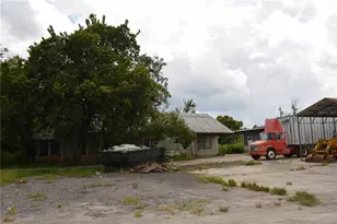 4045 Honey Bee Pt Rd, Sanford, FL 32773 - Photo 15