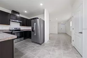 2667 Swooping Sparrow Dr, Saint Cloud, FL 34771 - Photo 7