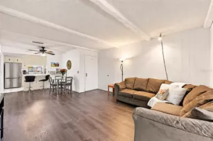 4745 Avon Ct, Saint Cloud, FL 34769 - Photo 3