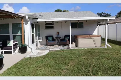 7519 Holly Lake Lane, New Port Richey, FL 34653 - Photo 11