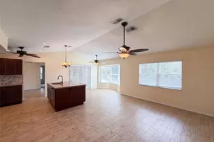 4573 Bayridge Ct, Spring Hill, FL 34606 - Photo 11
