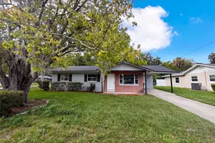 1735 Jefferson Dr, Mount Dora, FL 32757 - Photo 15